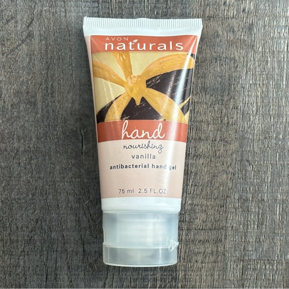💞 New Avon Naturals Vanilla Scented Antibacterial Hand Sanitizer Gel